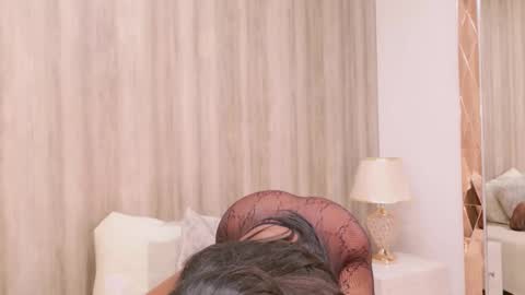  KAYLIE  online show from 19, 9, 2025