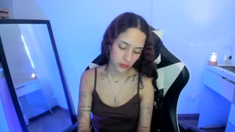 Snapshot of kaylie_xxx chatting on 12, 6, 2026 kaylie online show from 12, 6, 2026