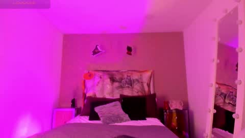 Snapshot of kayliebrooks chatting on 21, 10, 2025 kayliebrooks online show from 21, 10, 2025