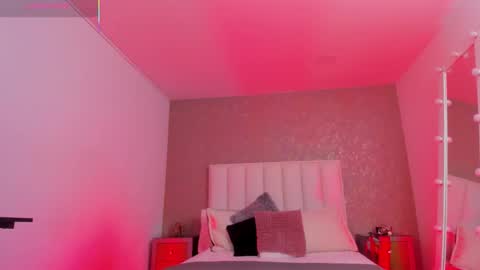 Snapshot of kayliebrooks chatting on 31, 10, 2025 kayliebrooks online show from 31, 10, 2025