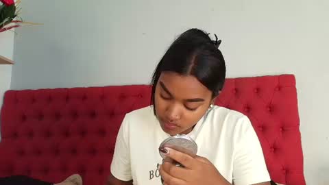 Snapshot of kayna_gomez chatting on 2, 7, 2026 Kayna online show from 2, 7, 2026