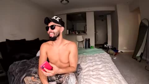 Snapshot of kaythepetiteblonde chatting on 10, 11, 2025 kaythepetiteblonde online show from 10, 11, 2025