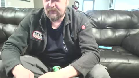 kchristi325 online show from 6, 4, 2026