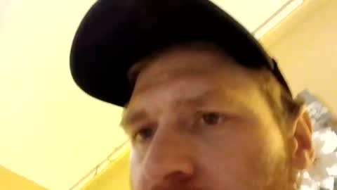 Snapshot of kdogluke chatting on 2, 12, 2025 kdogluke online show from 2, 12, 2025