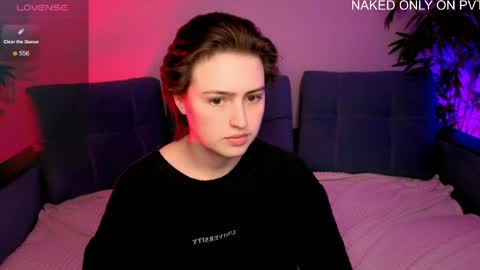 Snapshot of kebesheska chatting on 8, 5, 2026 Seb Polly Roxy Jonny online show from 8, 5, 2026