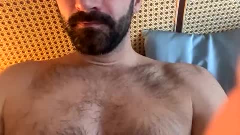 keepquietj online show from 28, 11, 2025