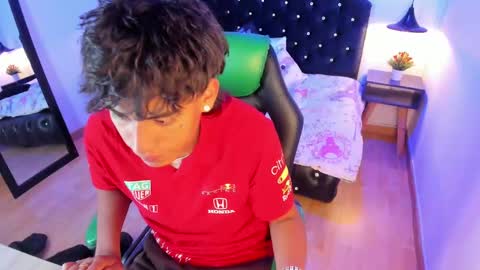 Keevin online show from 8, 3, 2025