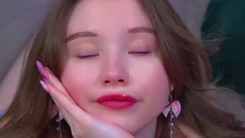Keira online show from 19, 5, 2026