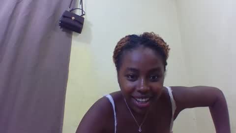 Snapshot of keisha759446 chatting on 28, 11, 2025 keisha759446 online show from 28, 11, 2025