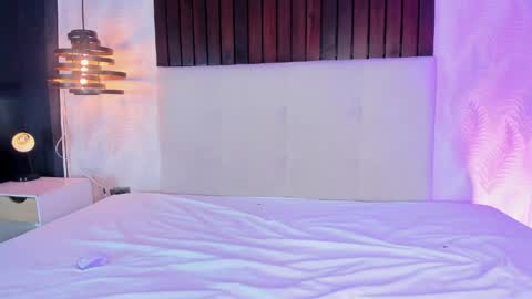 Keita moon online show from 5, 4, 2026