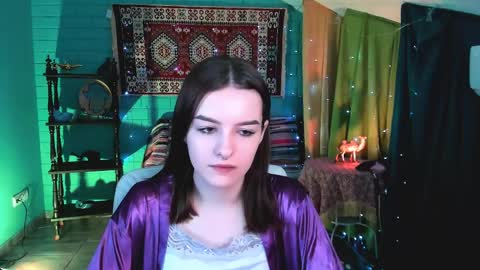 kelliebanshe online show from 9, 4, 2026