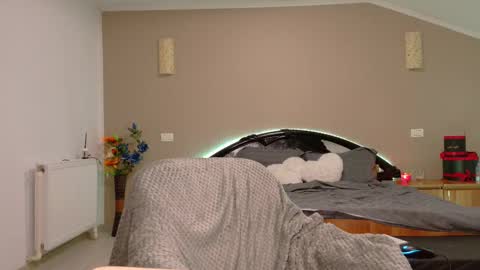 Snapshot of kellsey_shy chatting on 2, 11, 2025 kellsey_shy online show from 2, 11, 2025