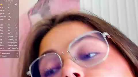 Snapshot of kelly_cuutie chatting on 27, 6, 2026 Kelly online show from 27, 6, 2026