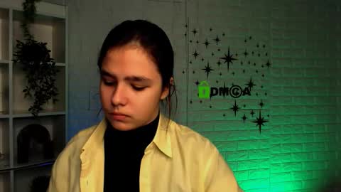 Snapshot of kelly_may1 chatting on 9, 11, 2025 kelly_may1 online show from 9, 11, 2025