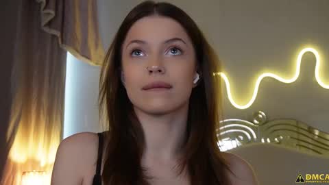 Kelly online show from 3, 2, 2026