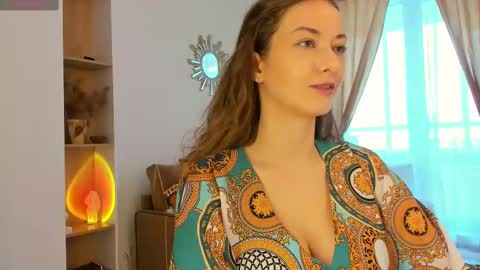 Kelly XO online show from 17, 2, 2025