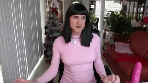 Snapshot of kellyannelynn chatting on 2, 12, 2024 kellyanne Lynn but please call me fucktoy online show from 2, 12, 2024