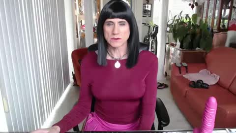 Snapshot of kellyannelynn chatting on 5, 1, 2025 kellyanne Lynn but please call me fucktoy online show from 5, 1, 2025