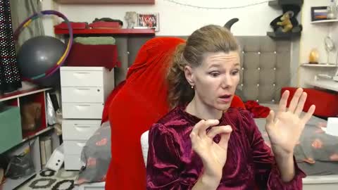 kelly online show from 24, 1, 2025