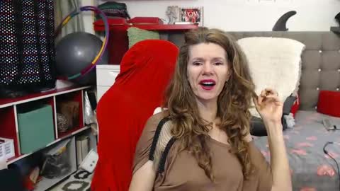 kelly online show from 27, 1, 2025