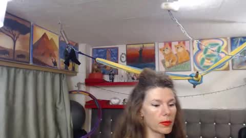 kelly online show from 18, 10, 2025