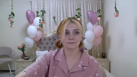 Kelly Stoneys online show from 18, 2, 2025