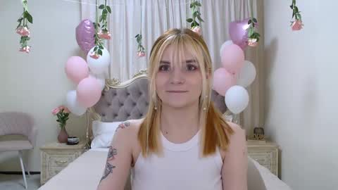 Kelly Stoneys online show from 25, 2, 2025