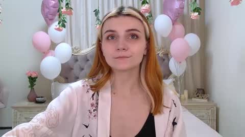 Kelly Stoneys online show from 12, 3, 2025