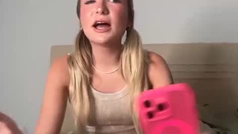 Kelsey Blu online show from 19, 3, 2026