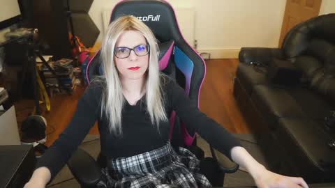 kelseycobalt online show from 2, 1, 2025