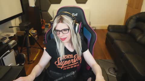 kelseycobalt online show from 17, 1, 2025