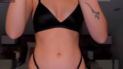 kelsi_di online show from 16, 11, 2025