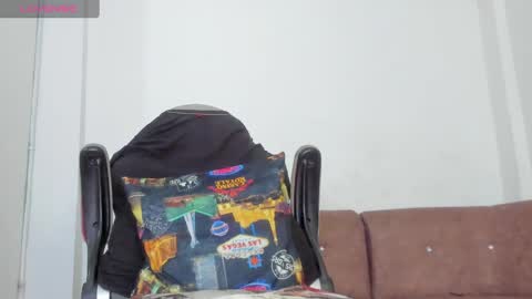 Snapshot of kelsi_steele chatting on 21, 12, 2024 kelsi_steele online show from 21, 12, 2024