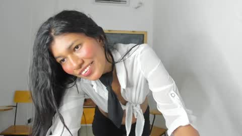 kelsie online show from 19, 4, 2026