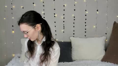 Kelsirabenold online show from 17, 2, 2026