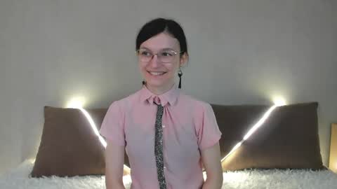 Kelsirabenold online show from 14, 4, 2026