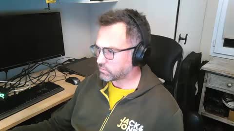 kelvin06133 online show from 19, 2, 2025