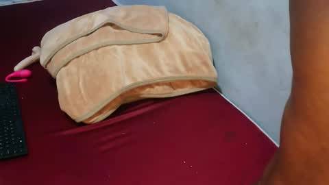 kem2000400282 online show from 20, 4, 2026