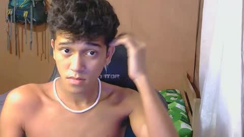 Snapshot of ken_bigcockxx chatting on 21, 12, 2025 Ken online show from 21, 12, 2025