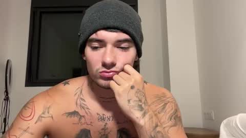 luis carlos esteban online show from 3, 11, 2025