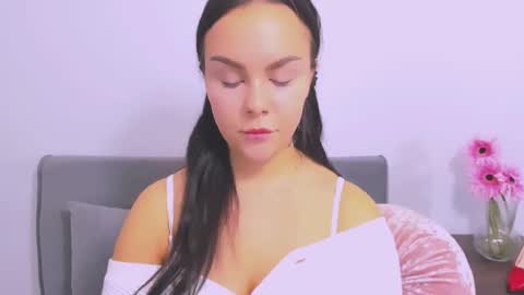 KendalDaisy online show from 10, 2, 2025