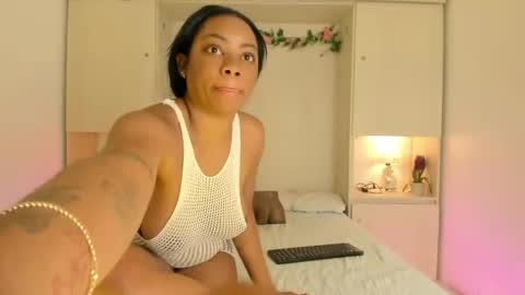 Kendal online show from 2, 4, 2026