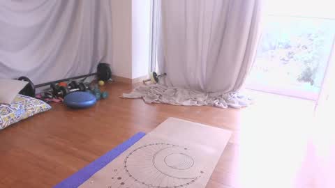 kendall online show from 17, 9, 2025