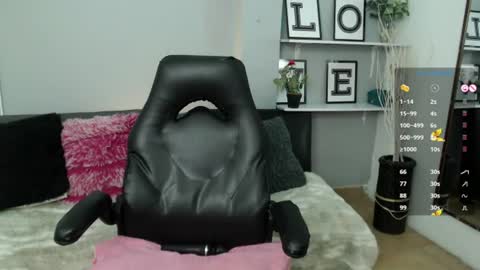 Kendall  online show from 5, 7, 2026