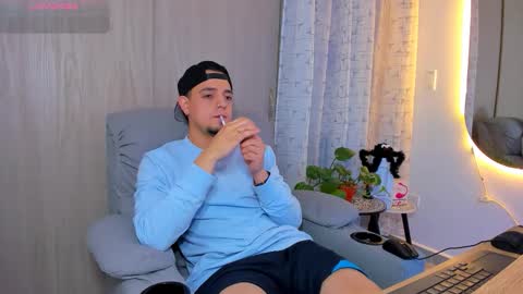 kendel_dimitri online show from 15, 10, 2025