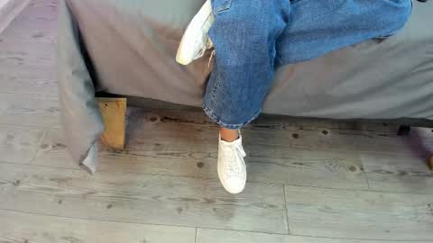 Kendra London online show from 15, 1, 2026