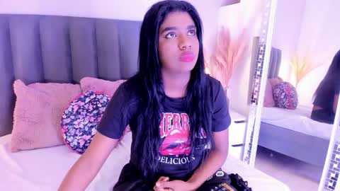 Snapshot of kendrachavez_ chatting on 17, 11, 2025 kendrachavez_ online show from 17, 11, 2025