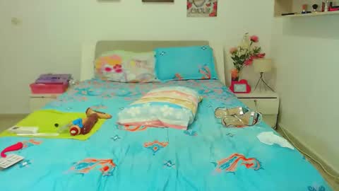 kendralove online show from 17, 12, 2024