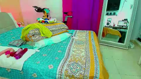 kendralove online show from 6, 11, 2025