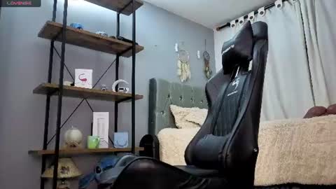 Chriss Morales online show from 12, 7, 2026